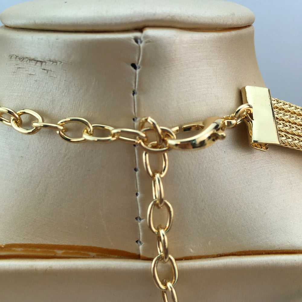 Luxury Design Gold Color Jewelry Set For Women Quality Trending Necklace Earrings Bracelet And Ring Wedding Party FHK19490