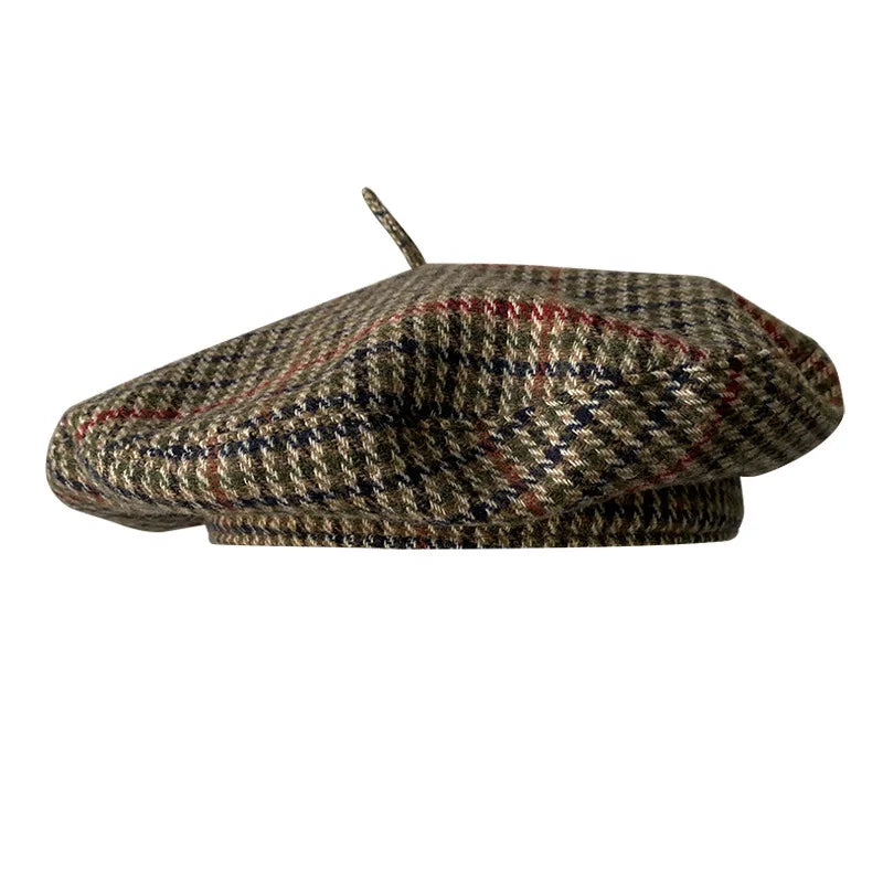 New Berets for Women in Autumn Winter British Inspired Checkered Design UFO shaped Face Slimming Retro Elegant Painter Hats