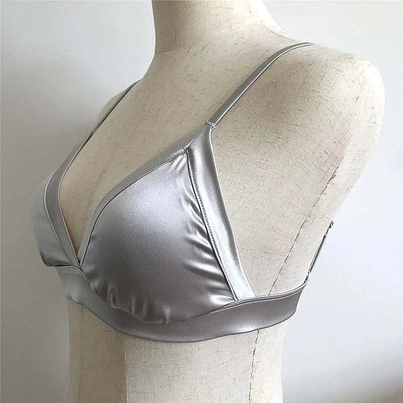 Bralettes for Women 93.8% Mulberry Silk Bra Wireless Wire Free No Underwire Sleep Padded Sexy Triangle V Neck Everyday Bra
