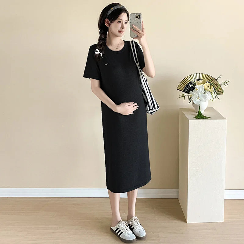 Maternity Dress: Back-Cutout Knit &Lace Maxi - Sophisticated Pregnancy Gown with Designer Details for Fashionable Expecting Moms
