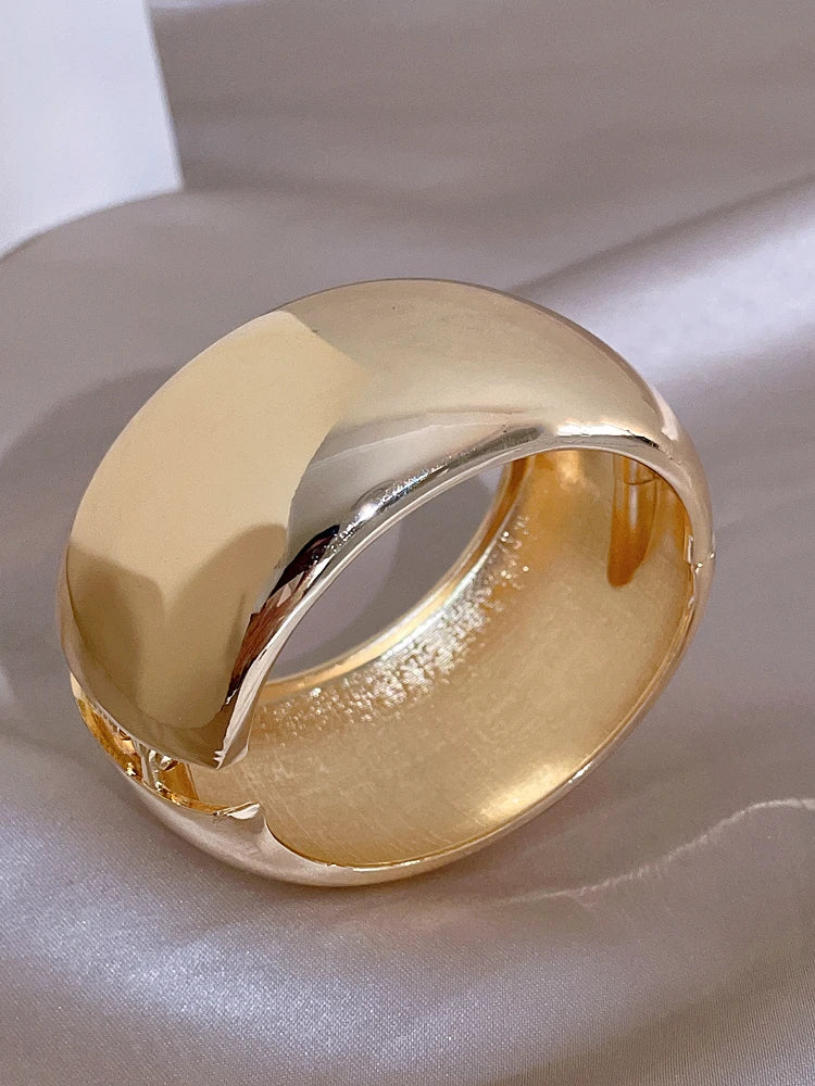 Punk Fashion Large Size Metal Wide Open Bangles for Women Statement Smooth Alloy Cuff Bangle Bracelets Jewelry Femme Accessories