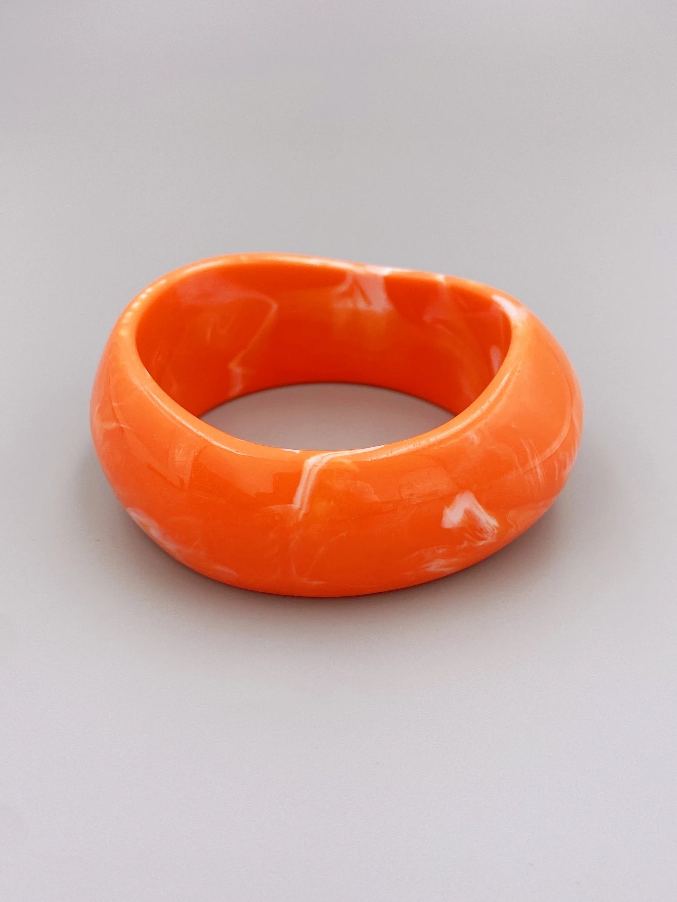 Colorful Acrylic Bangle Bracelet, Vibrant and Elegant Jewelry for Women