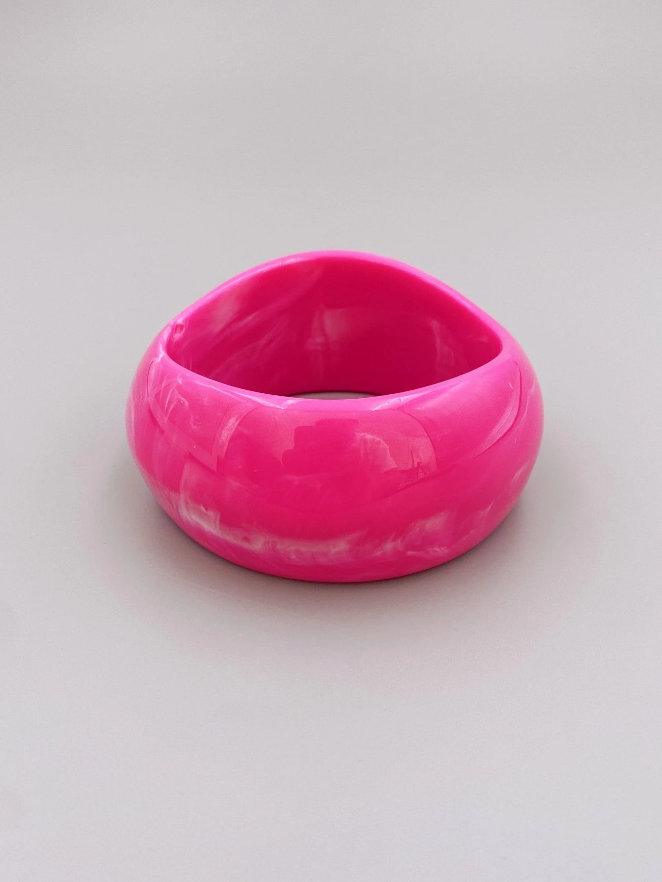 Colorful Acrylic Bangle Bracelet, Vibrant and Elegant Jewelry for Women
