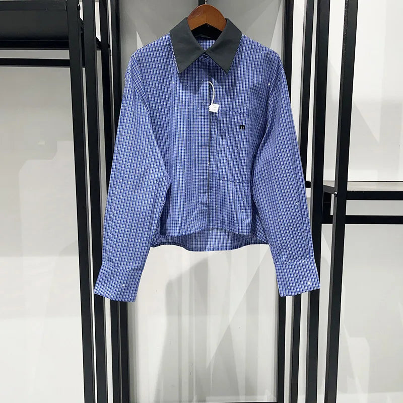 Women's stylish two-piece suit with diamond-studded lapel shirt or high-waisted slim-fitting mini dress