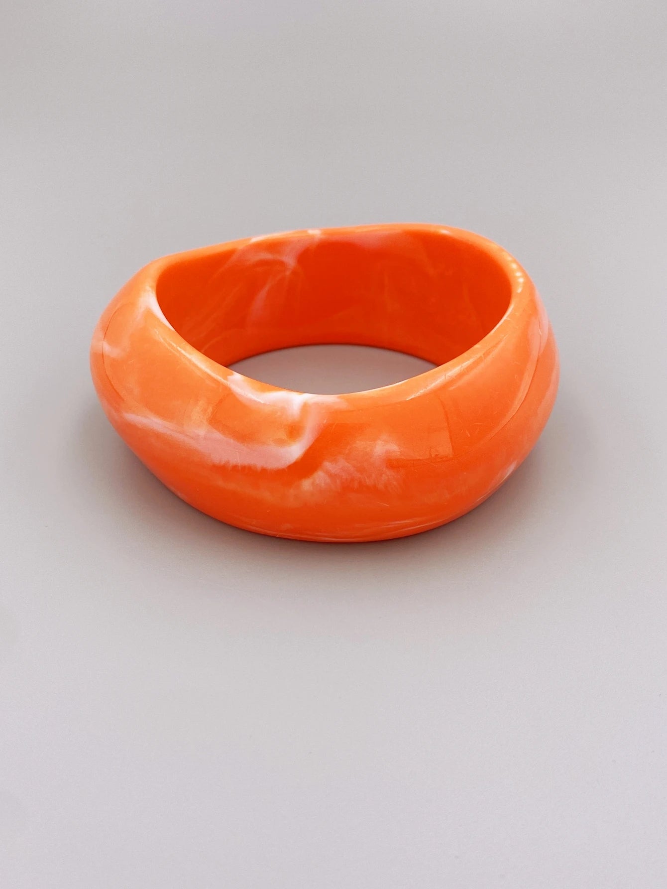 Colorful Acrylic Bangle Bracelet, Vibrant and Elegant Jewelry for Women
