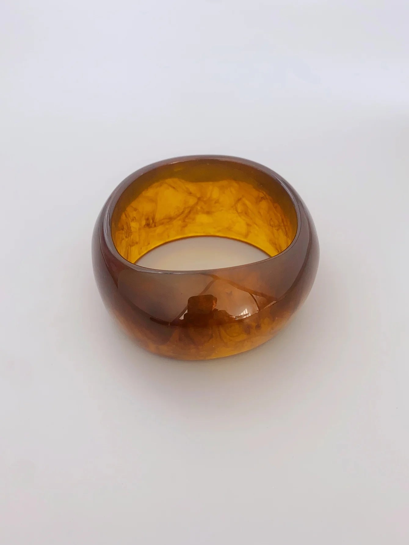 Colorful Acrylic Bangle Bracelet, Vibrant and Elegant Jewelry for Women