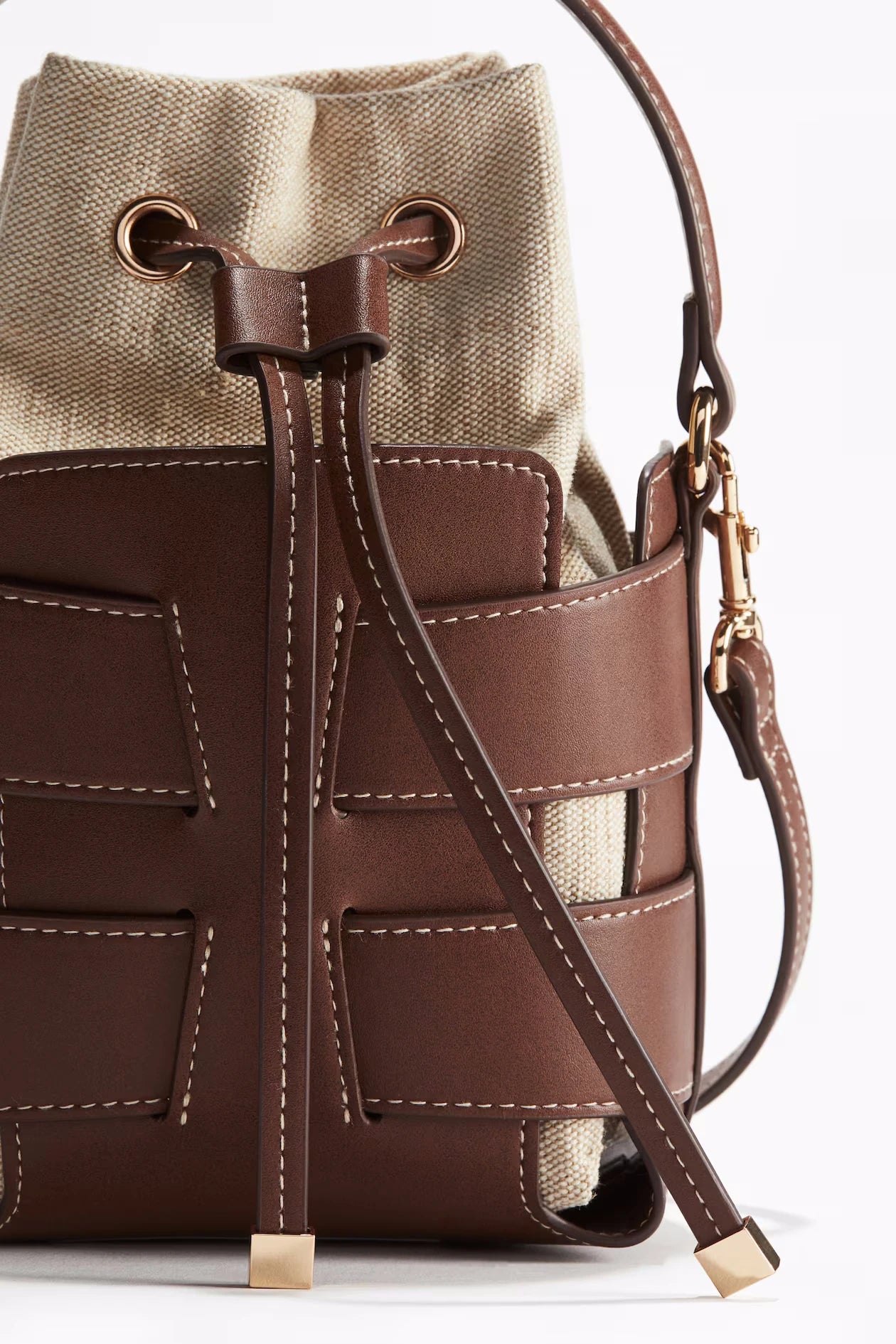 Fashionable Crossbody Bucket Bag, Luxury Design Hollow Out Handbags, Women's Leisure Outdoor Small Shoulder Handbags
