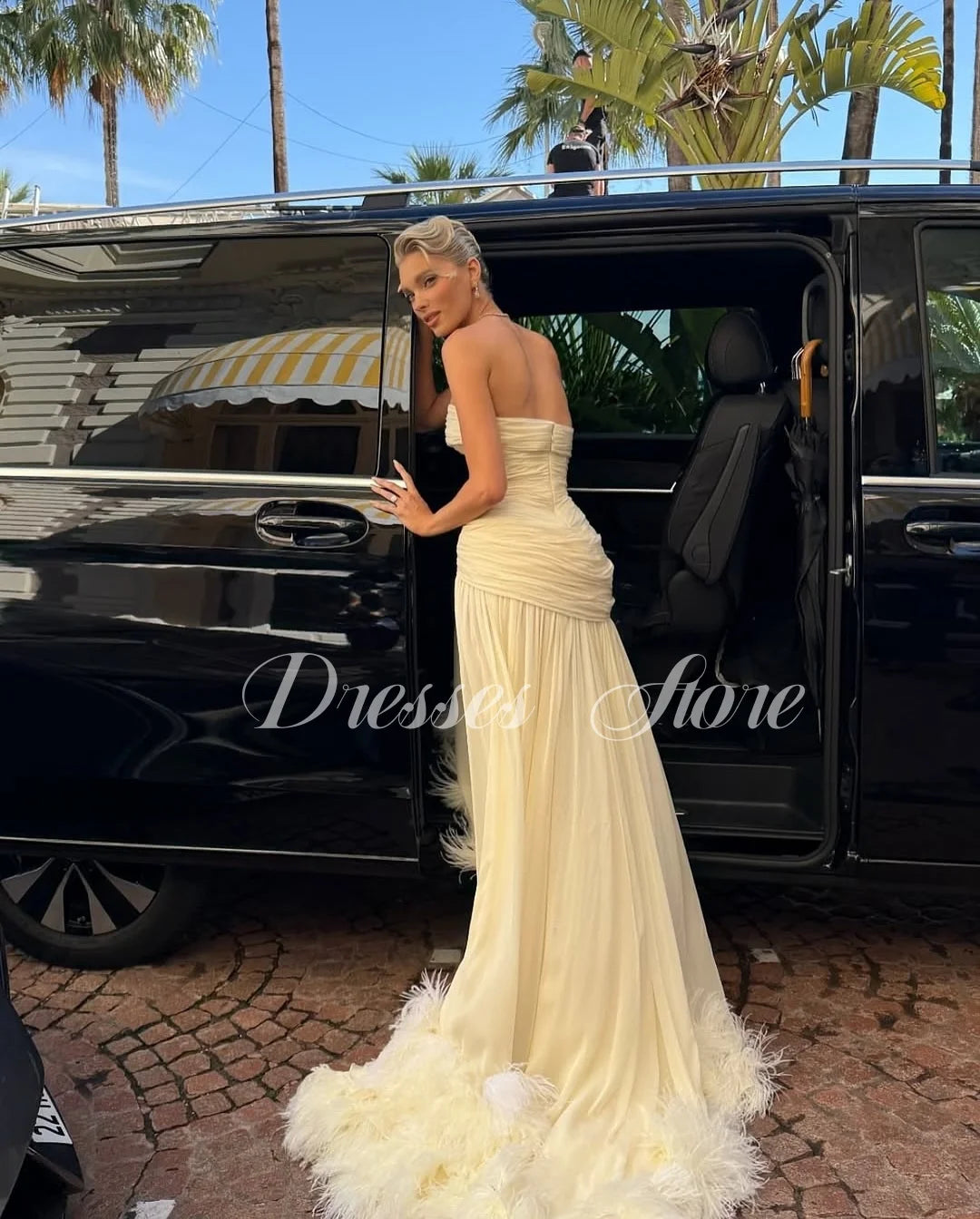 Giyu Elegant Cream Sleeveless Evening Gown Feather Satin A-line Pleat فساتين سهرة Customized Floor-Length Evening Gown