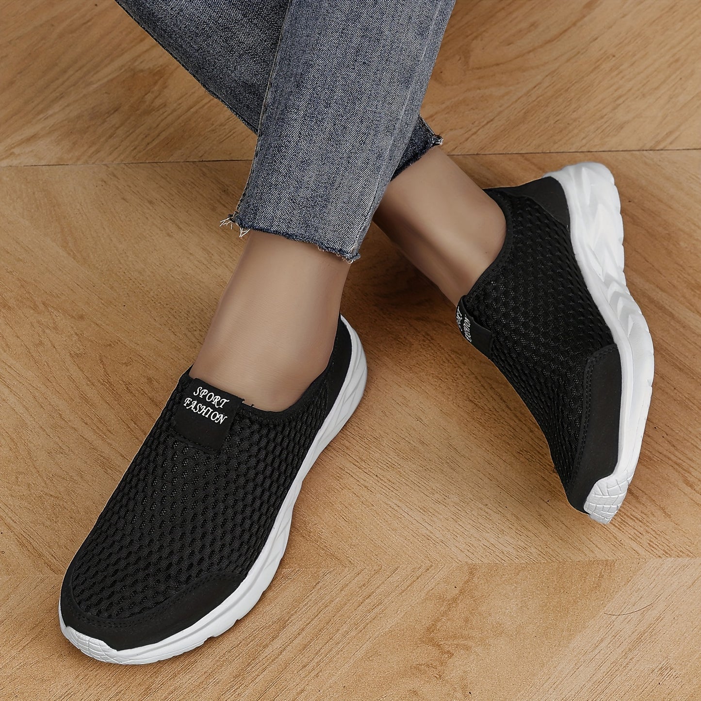 Summer Women'S Shoes Sneakers Lightweight And Breathable Running Shoes Slip on Casual Sports Shoes Mesh Casual Shoes