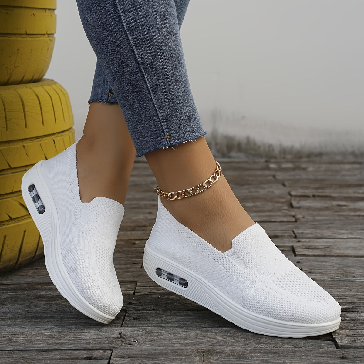 Women's Breathable Knitted Sports Shoes, Casual Women's Shoes, New Style Thick Sole Heightening Women's Small Fragrance Wind Single Shoes