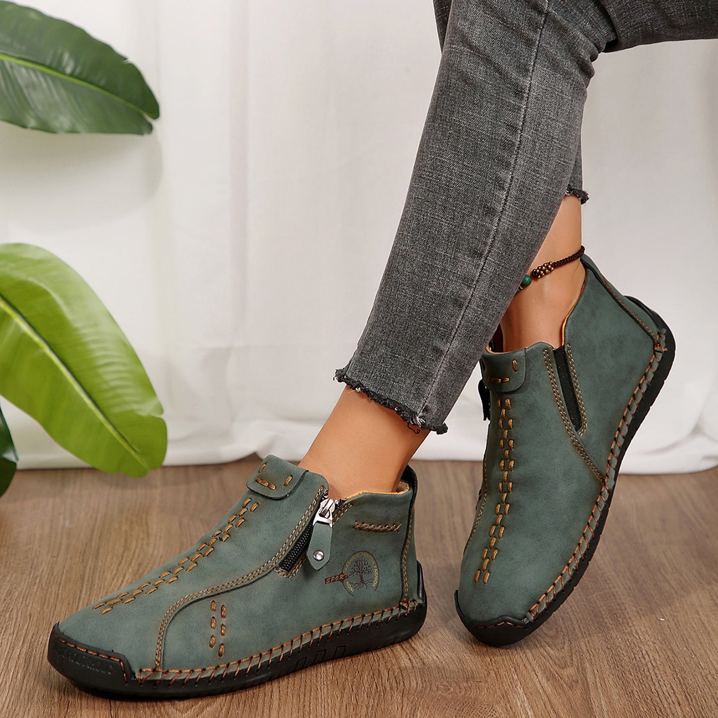 Women's Hand Sewn Boots Fashion Vintage Women's Shoes