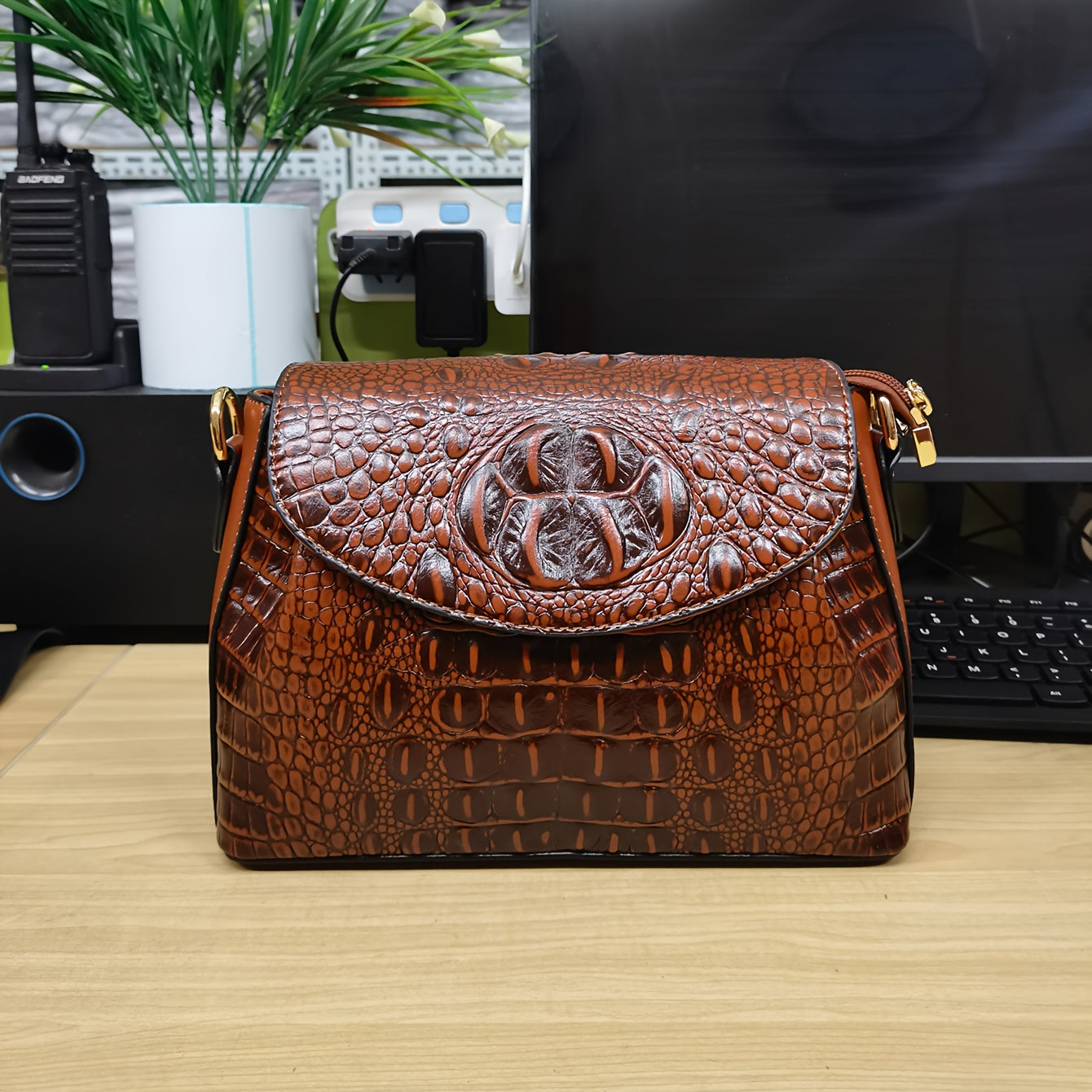 Stylish Shoulder Bags For Women, Crocodile Pattern Handbags, Vintage Crossbody Flap Purse