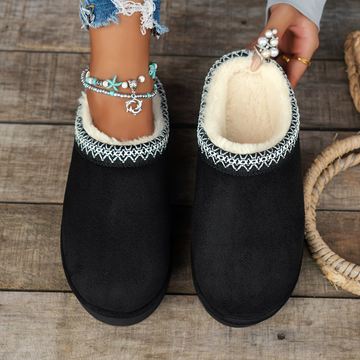 Simple and Fashionable Casual Indoor and Outdoor Women's Shoes