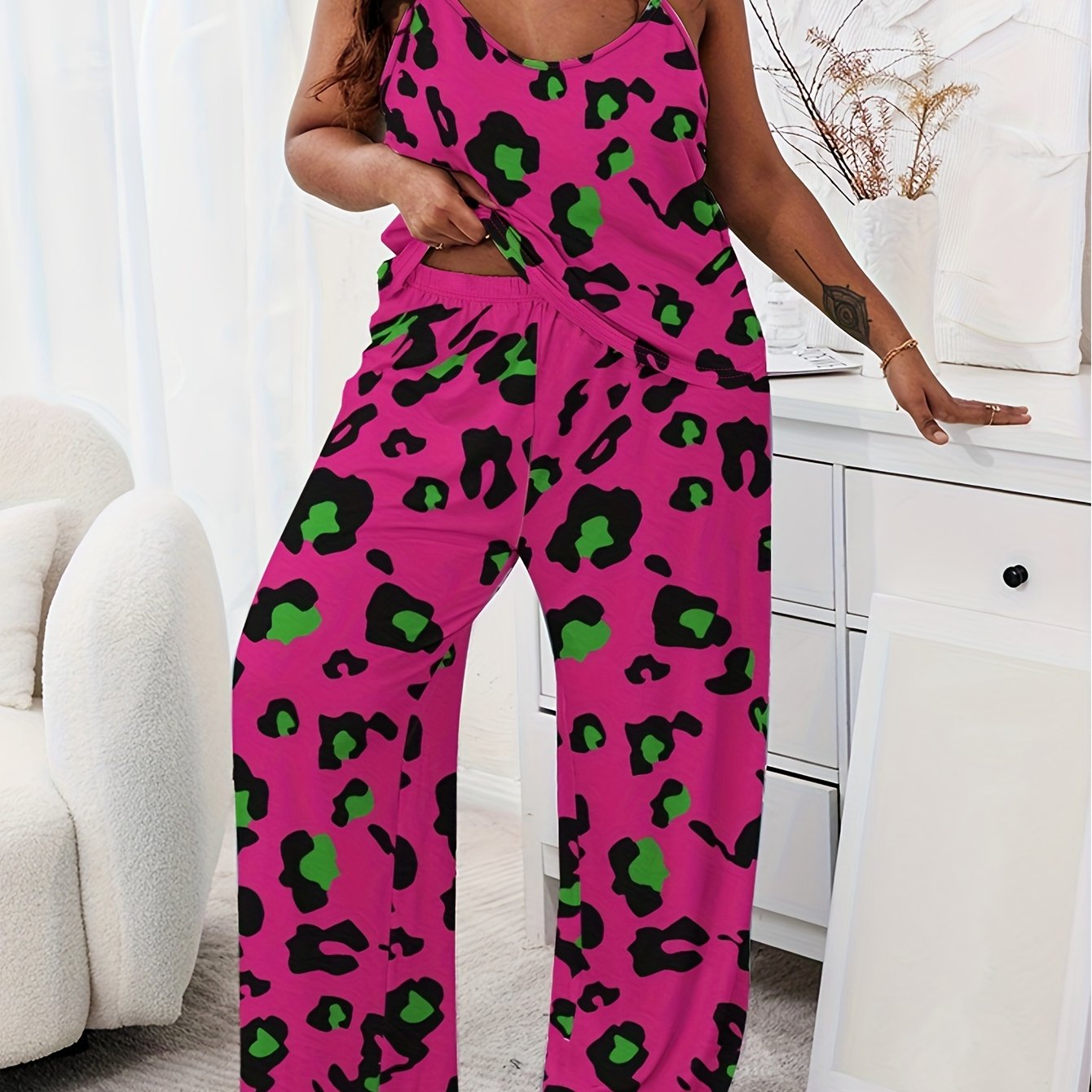 Women'S Plus Size Leopard Print Sleeveless Top & Pants Set - Casual Summer Sleepwear with Adjustable Straps, Vibrant Yellow & Black Animal Print, Comfortable Loungewear for Relaxing at Home, Leopard Print Clothing, Relaxed Fi