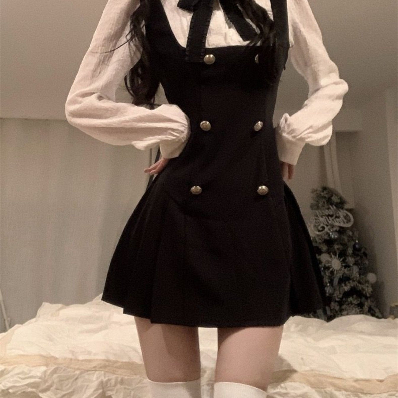 An elegant double-breasted A-line hem color clashing fake two-piece dress, bow tie neckline long-sleeved shirt dress, the fabric is comfortable, suitable for spring and autumn daily wear for various occasions, Women's clothin