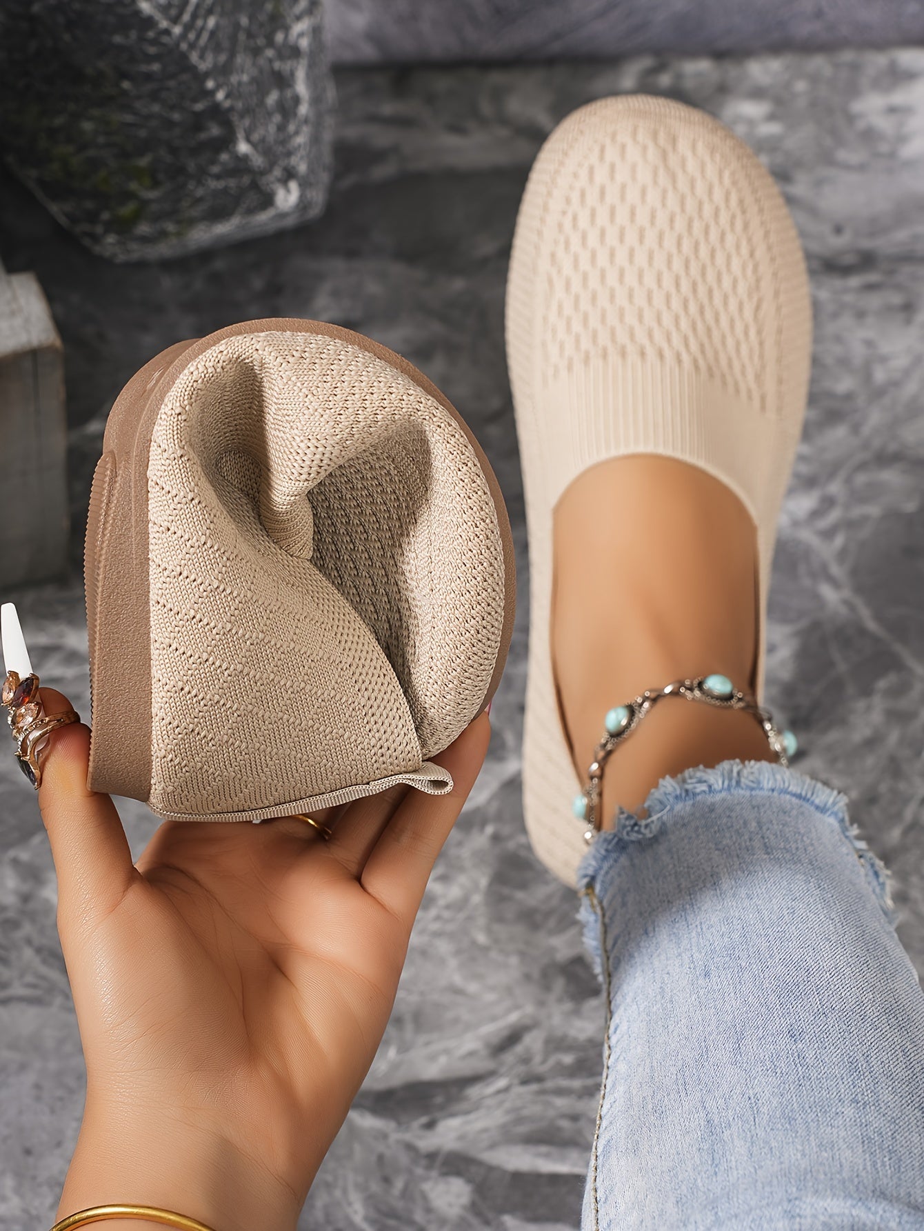 Ladies' Oversized Shoes, Wide-Fit Footwear, Plus-Size Women'S Shoes, Comfortable And Loose-Fitting for All Seasons, New Indoor And Outdoor Styles.