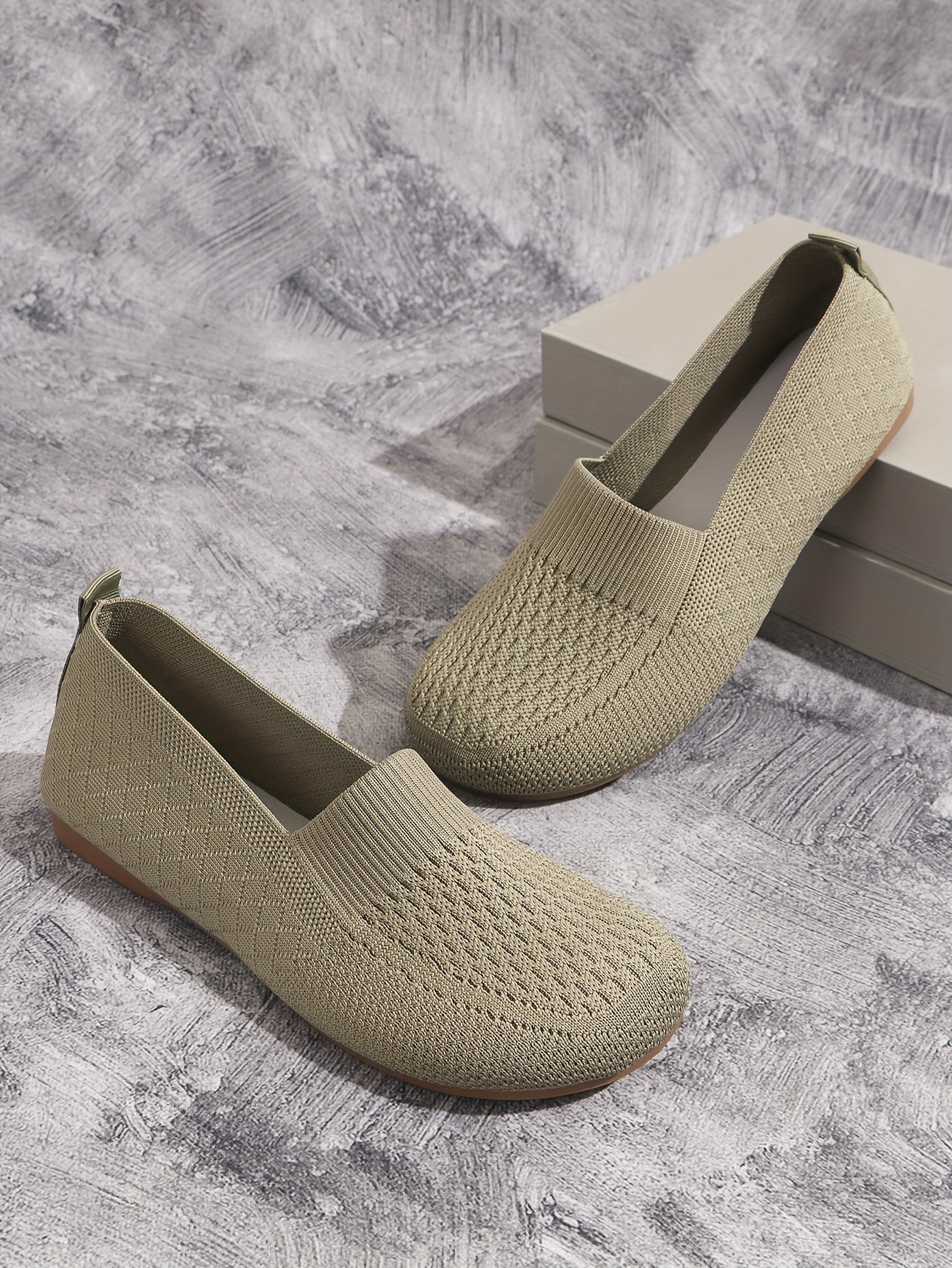 Ladies' Oversized Shoes, Wide-Fit Footwear, Plus-Size Women'S Shoes, Comfortable And Loose-Fitting for All Seasons, New Indoor And Outdoor Styles.