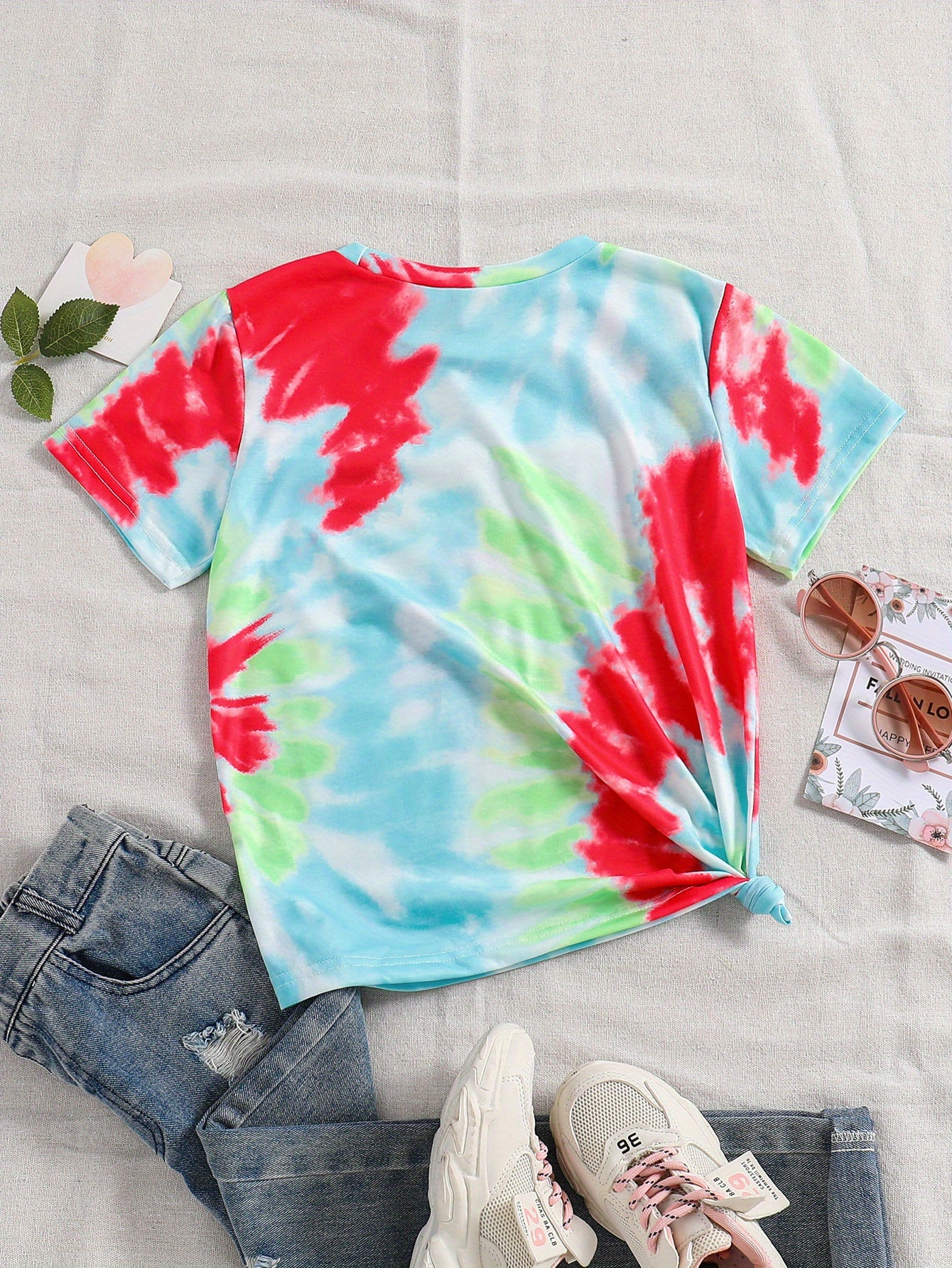 Vibrant Girls' Tie-Dye Graphic Crew Neck T-Shirt - Soft, Lightweight, and Comfortable Fit for Kids - Perfect Summer Tops Clothing for Casual Wear