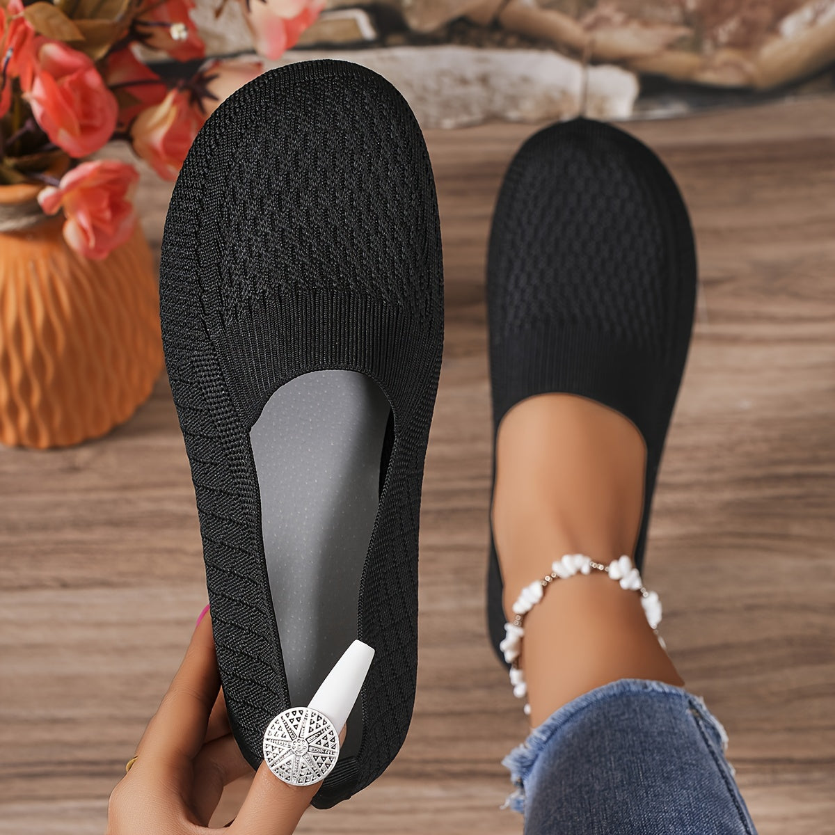 Ladies' Oversized Shoes, Wide-Fit Footwear, Plus-Size Women'S Shoes, Comfortable And Loose-Fitting for All Seasons, New Indoor And Outdoor Styles.