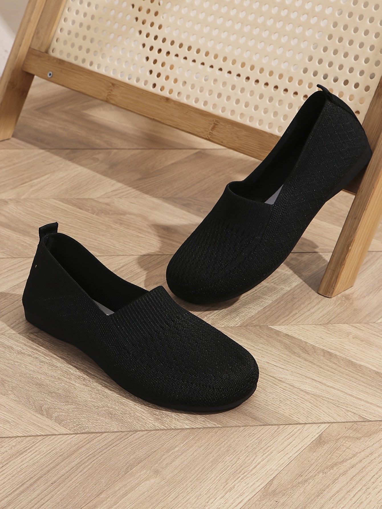 Ladies' Oversized Shoes, Wide-Fit Footwear, Plus-Size Women'S Shoes, Comfortable And Loose-Fitting for All Seasons, New Indoor And Outdoor Styles.