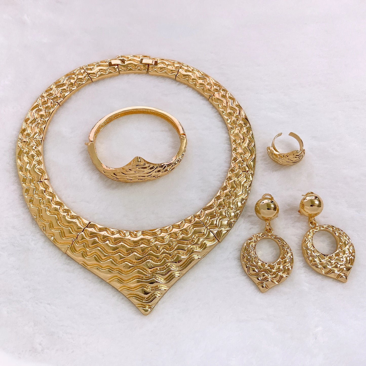 Woman Jewelry Set Italy Dubai Gold Plated Round Necklace Simple Style Earrings Bracelet Women Gift Bijoux