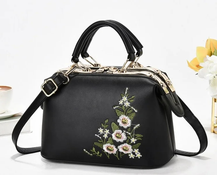 Classic, High-end and Fashionable Embroidered Handbag