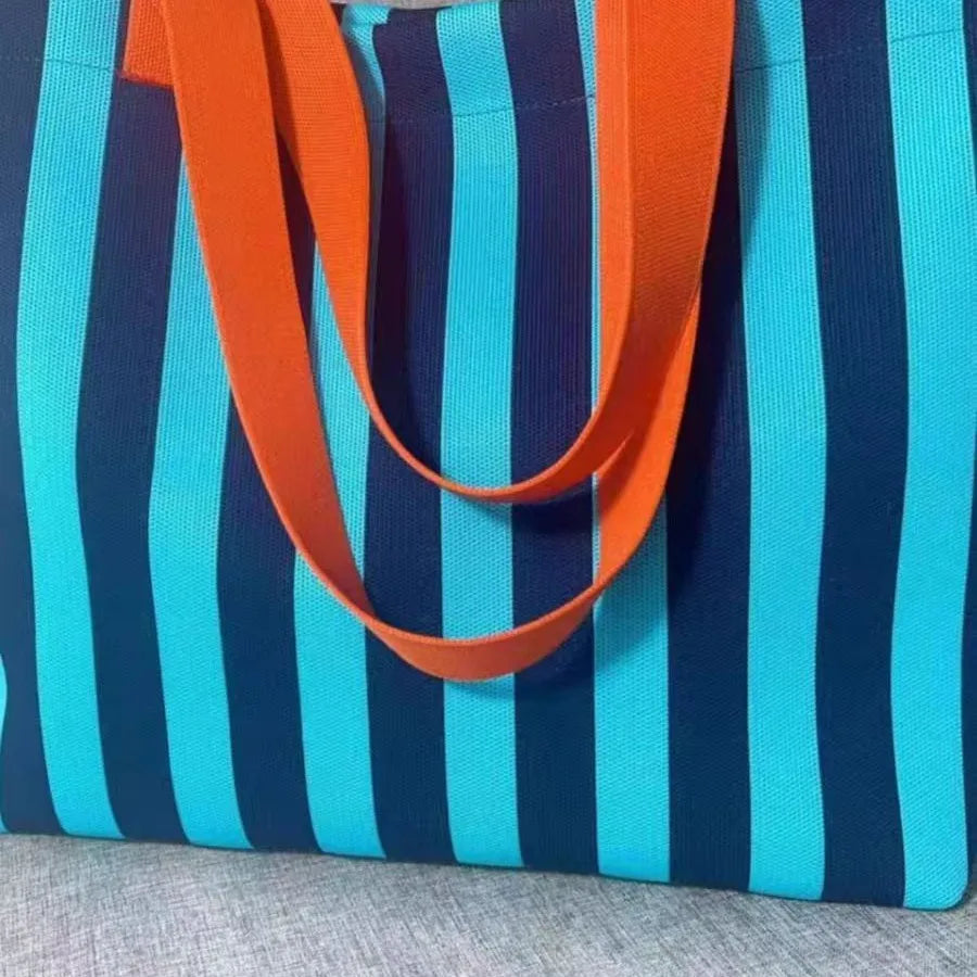 2025 New Large Capacity Striped Knitted Shoulder Bag for Women Fashionable Versatile High End Couple Travel Handbag