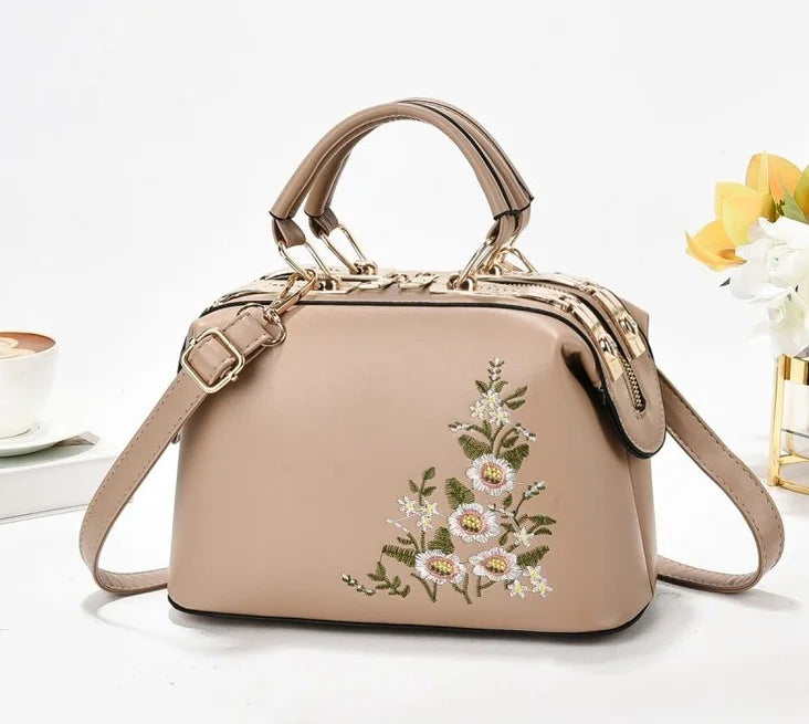 Classic, High-end and Fashionable Embroidered Handbag