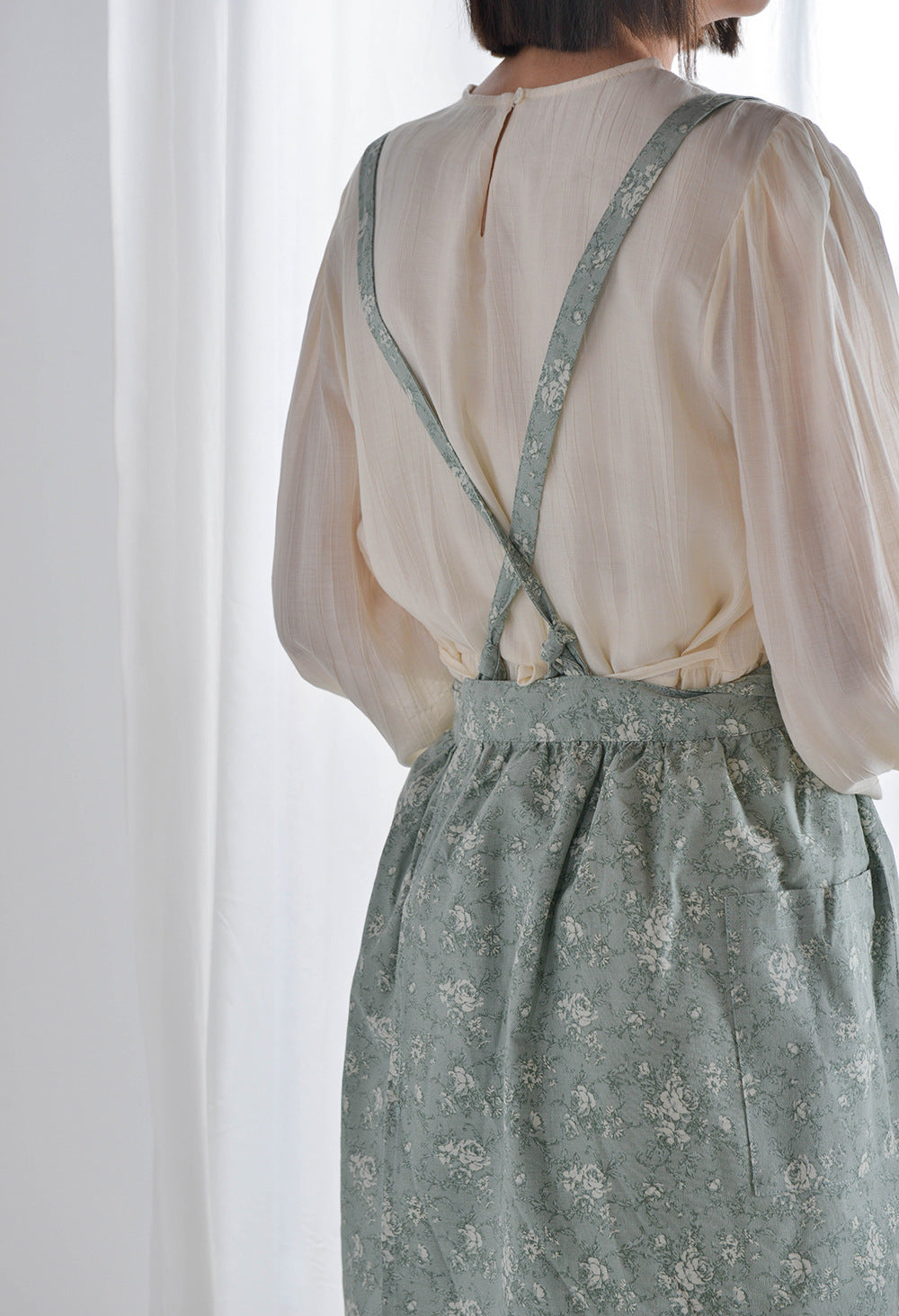 Kitchen Apron Gown Hairdresser Kitchen Accessories Restaurant Hero Apron Chef Apron Kitchen Florist Overalls Cook Apron