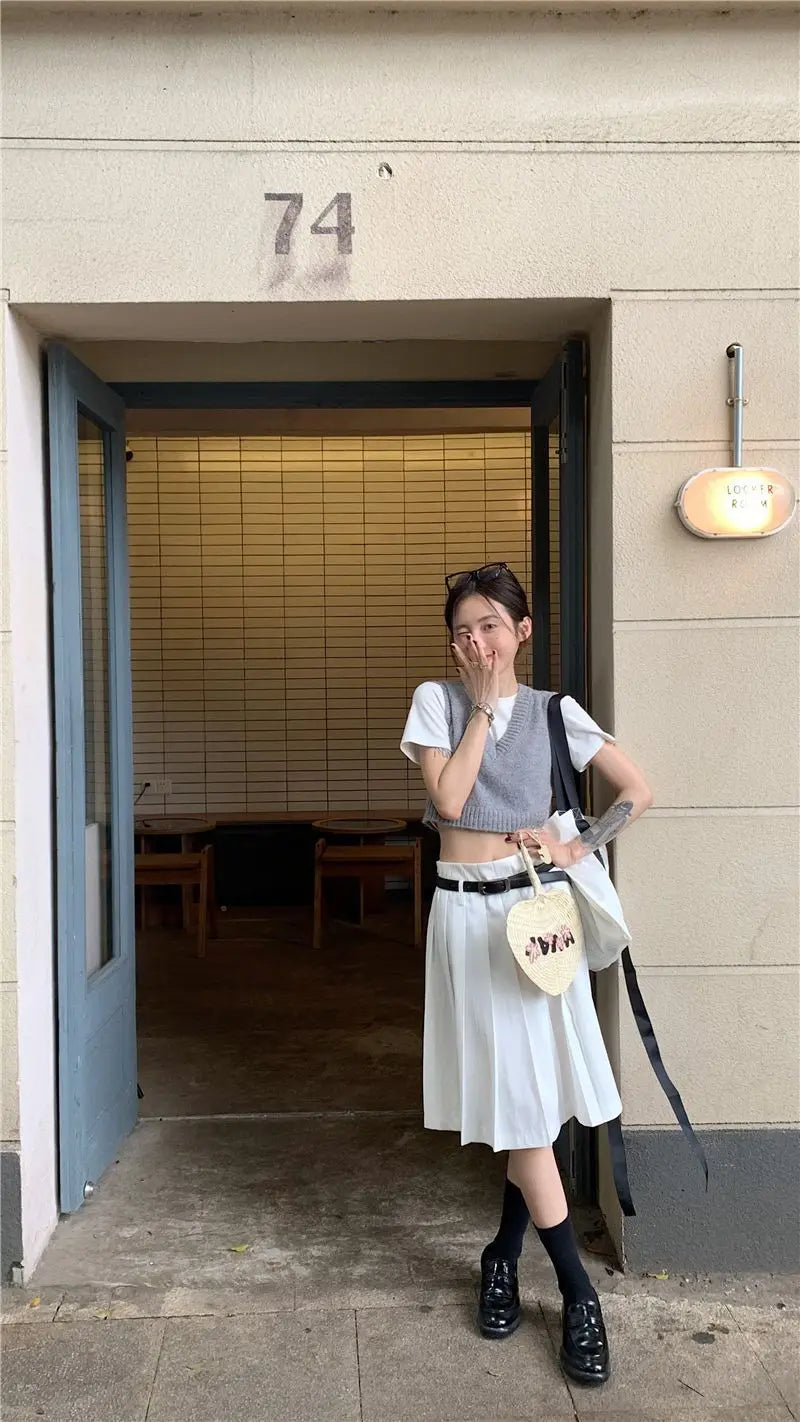 Sweater Vests Women Simple All-match Basic V-neck Casual Spring Vintage Knitting Fashion Ulzzang Ladies Temperament Classic Chic