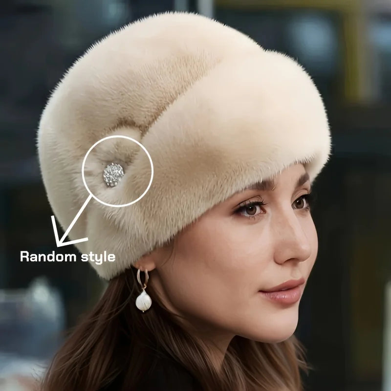 Hat for Women, Versatile and Fashionable, with Warm and Thick Windproof Ears, Suitable for Middle-aged and Elderly People