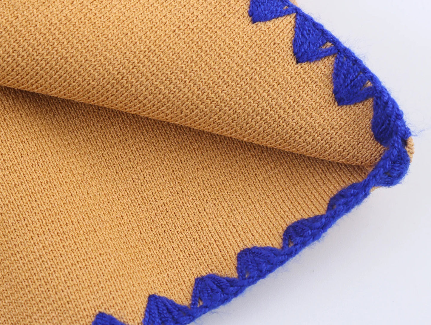 Sweater Jacket Autumn Women's 2025 New Embroidery Elegant Slim Long Sleeve Women Sweater Cardigan Chic Young Joker Knit Sweater