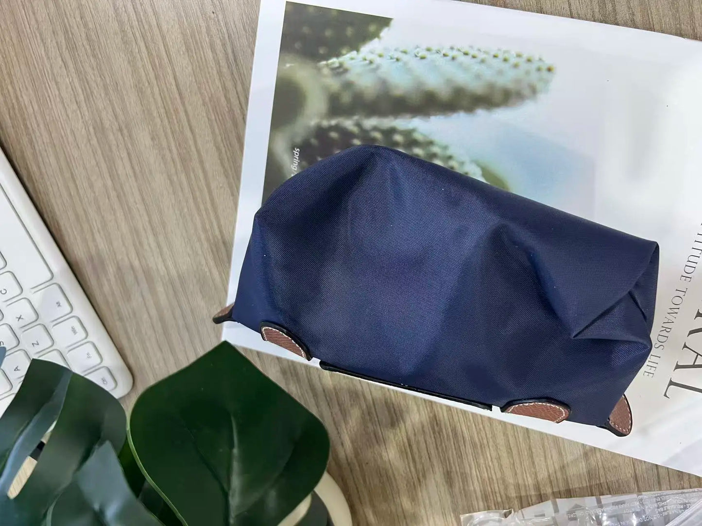 Handheld crossbody bag with no holes, classic retro bag, women's bag, shoulder bag, nylon mini bag