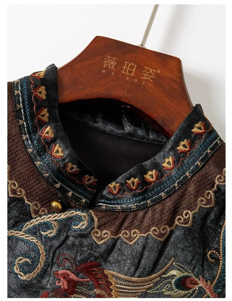 New Outerwear Women's Jackets National Wind Chinese Style Stand Collar Heavy Industry Embroidery Vest new Buckle vest retro top