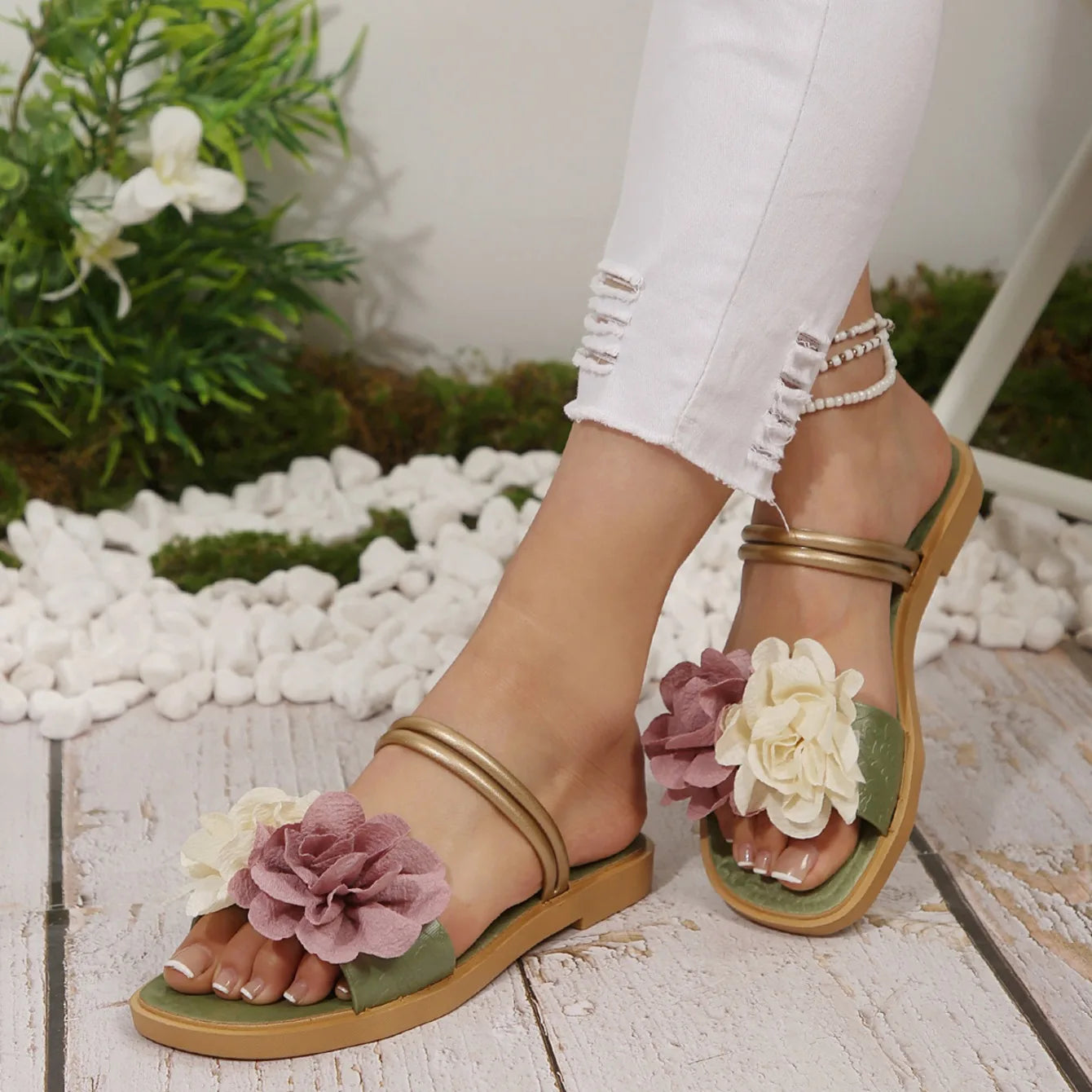 Women Sandals Trend Comfortable Lightweight Shoes for Women Outdoor Flat Non-slip Sandals Basic Home Fashion Slip on Slippers
