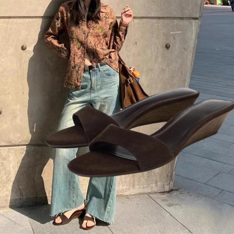 Sandals With Platform For Women Summer 2025 Brand Sandals Luxury Wedge Sandals Platform Sandals Simple Versatile Fashion Sandals