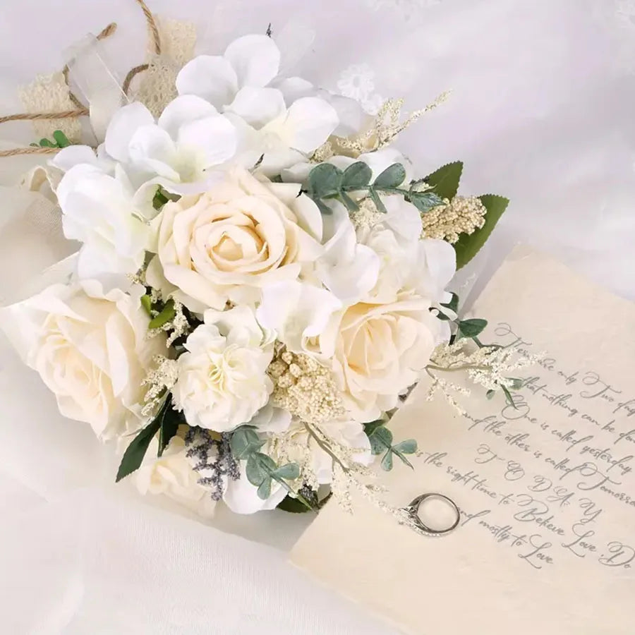 Elegant Artificial Rose Bouquet for Bride Bridesmaid Chic Realistic Everlasting Wedding Flowers Used As A Bridal Bridesmaid ﻿