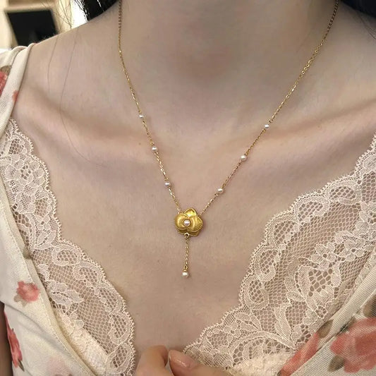 Rich and exquisite velvet gardenia pearl necklace antique gold craftsm brushed pearl collar chain tassel wedding jewelry