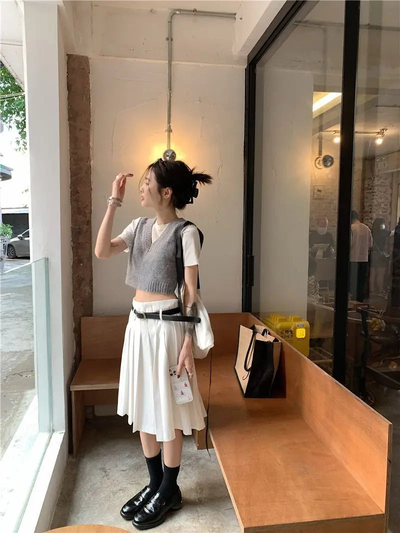 Sweater Vests Women Simple All-match Basic V-neck Casual Spring Vintage Knitting Fashion Ulzzang Ladies Temperament Classic Chic