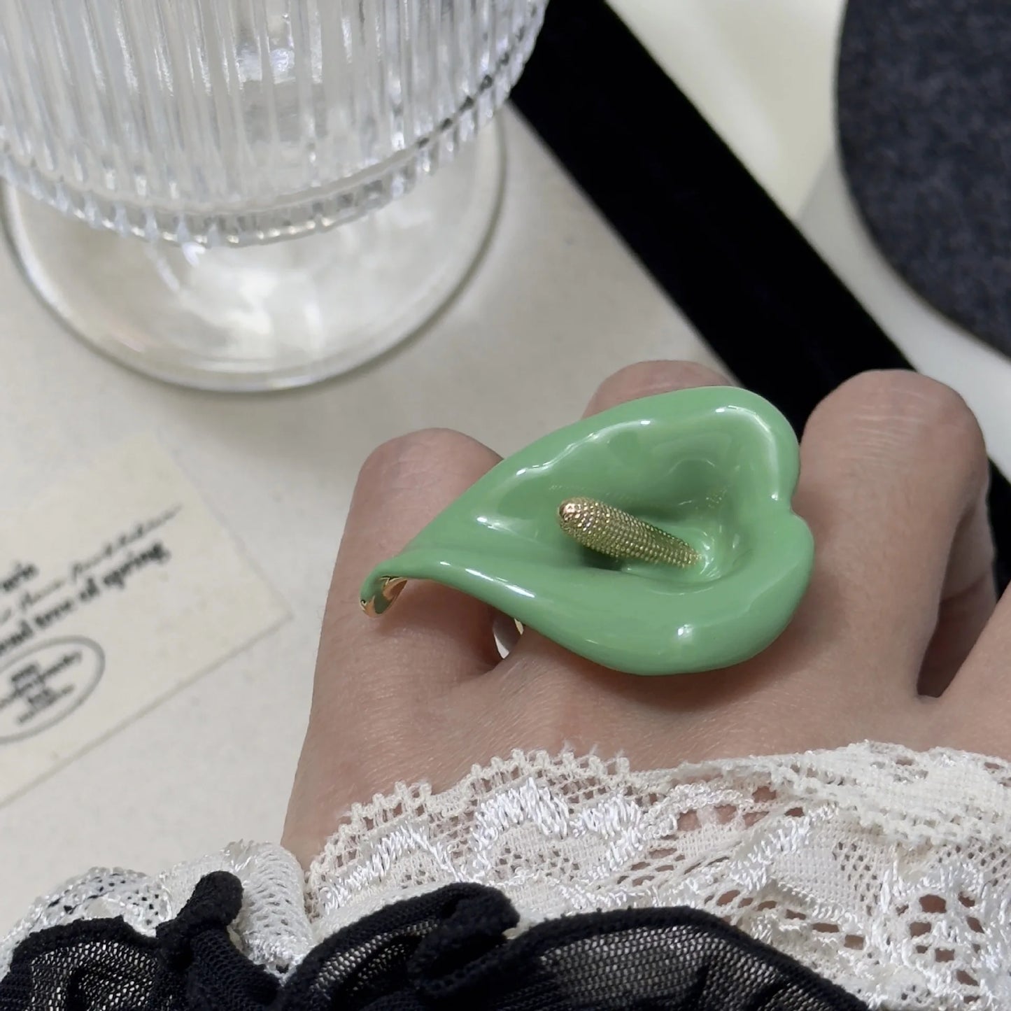 Metal enamel oil-dropped ring