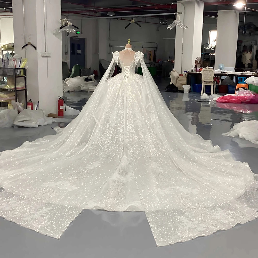 Vintage Wedding Dresses Princess Ball Gowns Beading Bridal Shinny Tulle Cape Sleeves Elegant Luxury Marriage Dress Customized