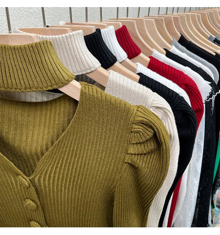 Red Sweater Knitted Sweater Women's Inner Layering Shirt with Unique Unique V-neck Halter Top Design for Autumn and Winter