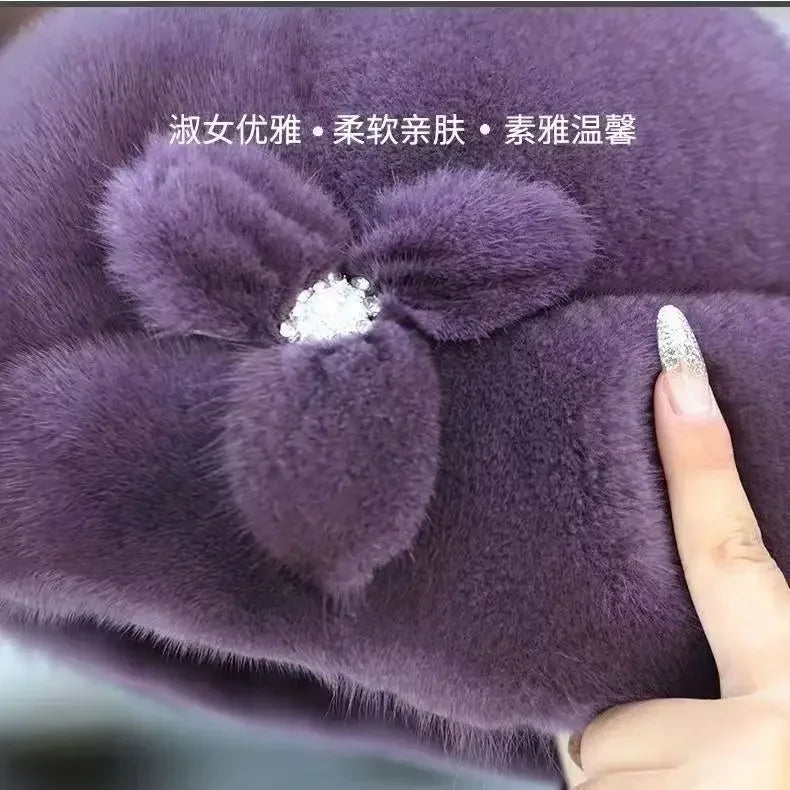 Hat for Women, Versatile and Fashionable, with Warm and Thick Windproof Ears, Suitable for Middle-aged and Elderly People