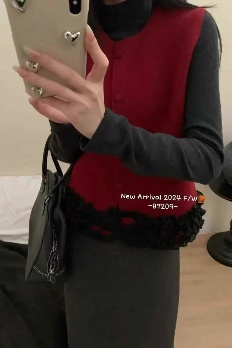 Sweater Vest 2025 Winter New Korean Temperament Splicing Lace Thickened Women's Winter Sweatshirt