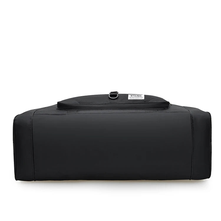 Oversized handbag, multi-functional, suitable for travel, fitness activities, and outdoor excursions