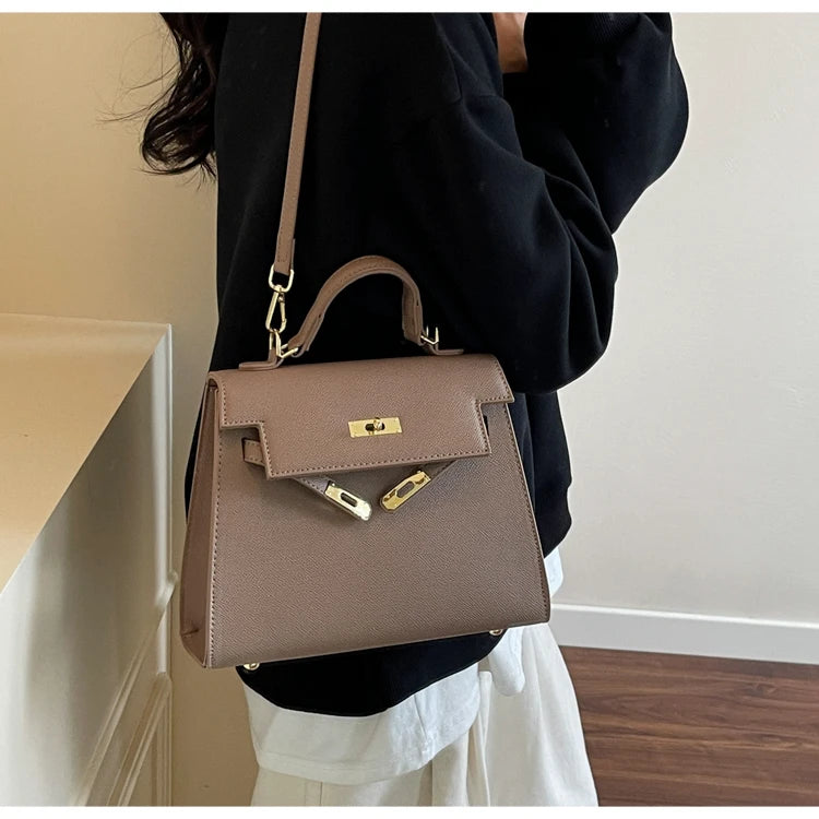 Stylish High-End Minimalist Handbag For Women Featuring Trendy Design And Large Capacity Solid Color Crossbody Bag Luxury