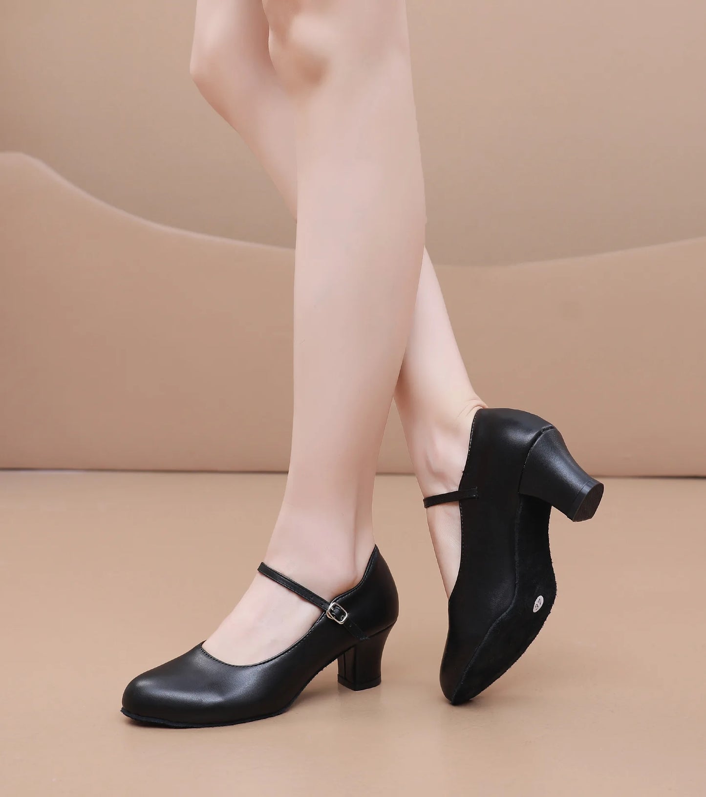 2025 Ladies Latin dance shoes black modern jazz dance shoes ballroom teacher shoes pu dance sneakers high heels 5.5cm