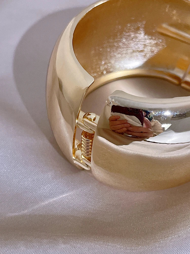 Punk Fashion Large Size Metal Wide Open Bangles for Women Statement Smooth Alloy Cuff Bangle Bracelets Jewelry Femme Accessories