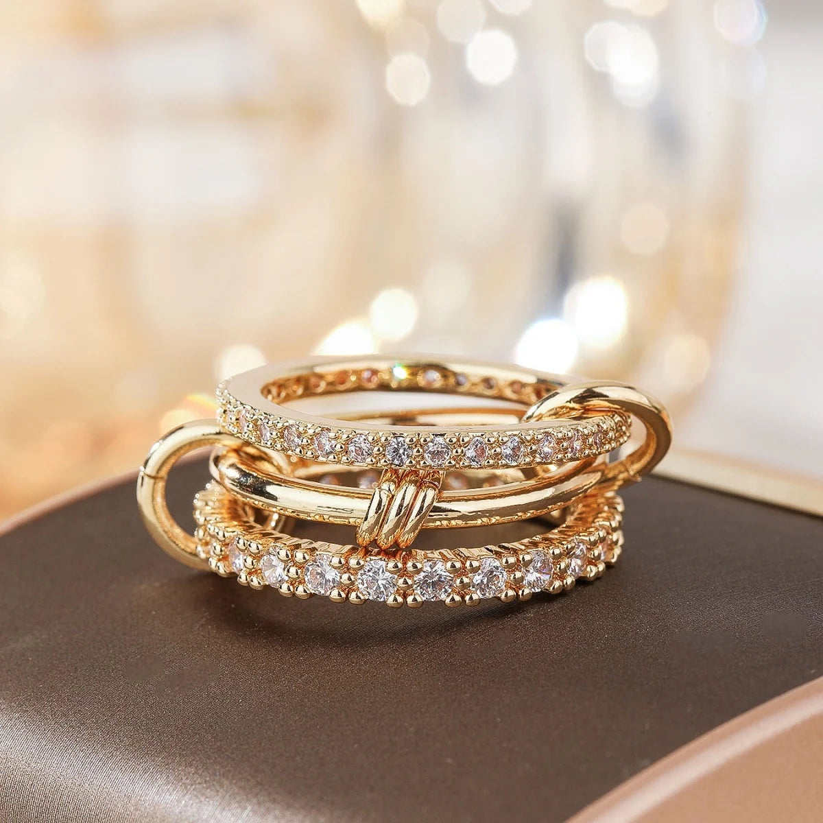A Three-Ring Stacked Ring, Made Of Copper, Anti-Fading, Anti-Stress And Anxiety-Relieving, Suitable For Boys And Girls