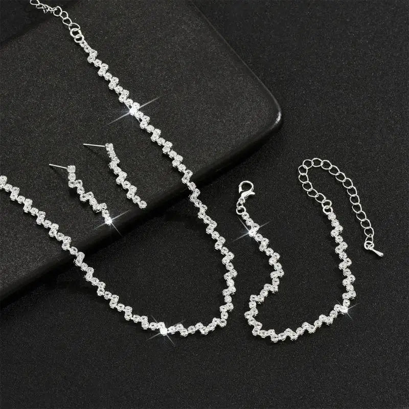 57QA Dazzling Rhinestones Crystal Bridal Jewelry Unique Bride's Jewelry Set Rhinestones Necklace Bracelet Earrings Ensembles